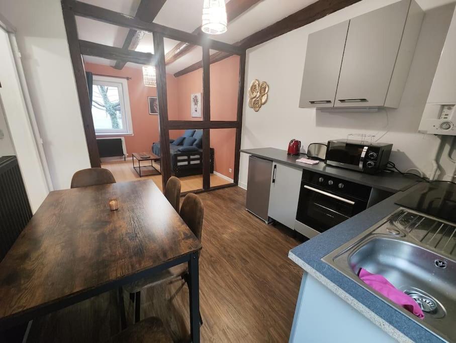 Comfortable T2 Apartment In Neudorf, Страсбург Екстериор снимка