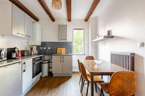 Comfortable T2 Apartment In Neudorf, Страсбург Екстериор снимка